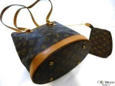 'LOUIS VUITTON ' 'LOUIS VUITTON '