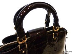 'LOUIS VUITTON'