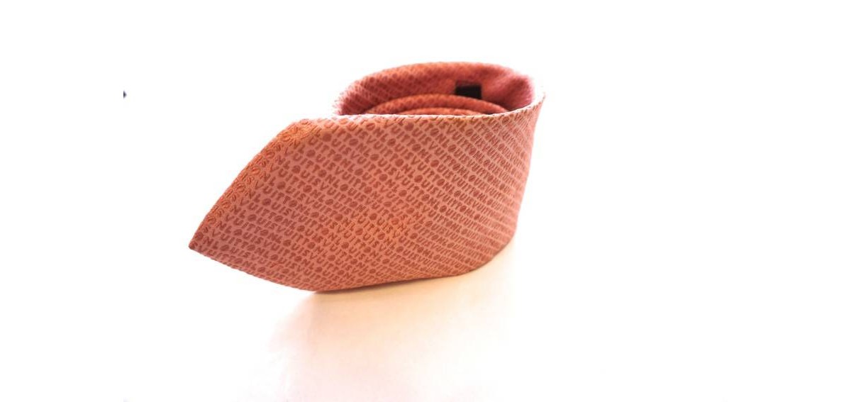 Corbata Rosa LOUIS VUITTON
