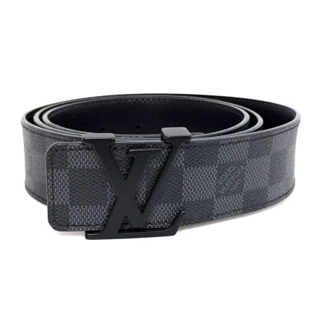 Cinturón LOUIS VUITTON modelo INITIALS