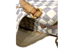 Bolso LOUIS VUITTON modelo Tivoly PM Bolso LOUIS VUITTON modelo Tivoly PM
