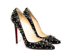Salones LOUBOUTIN Modelo Spike