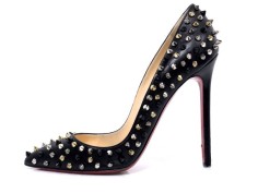 Salones LOUBOUTIN Modelo Spike Salones LOUBOUTIN Modelo Spike