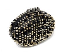 Clutch LOUBOUTIN Modelo Spike Clutch LOUBOUTIN Modelo Spike
