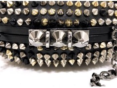 Clutch LOUBOUTIN Modelo Spike Clutch LOUBOUTIN Modelo Spike