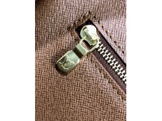 Maletín LOUIS VUITTON Monogram 