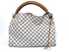 Bolso LOUIS VUITTON modelo ARTSY MM 