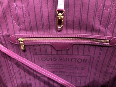 Bolso LOUIS VUITTON Neverfull Totem