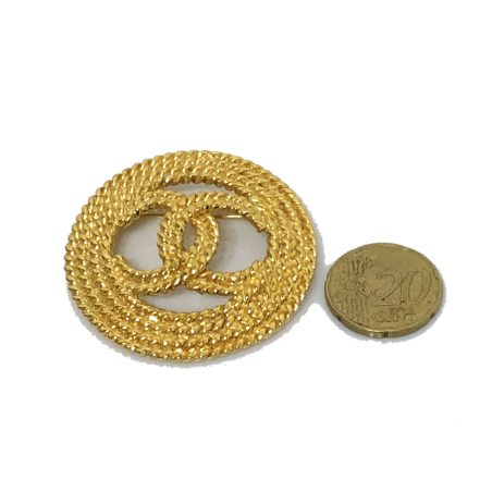 Broche CHANEL Metal Dorado