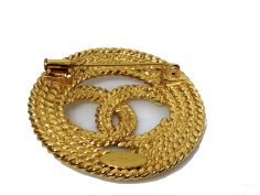 Broche CHANEL Metal Dorado
