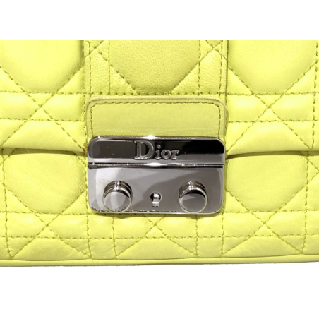Bolso DIOR Modelo MISS DIOR (artículo pre-amado)
