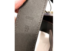 Cinturón LOUIS VUITTON Taiga Gris Cinturón LOUIS VUITTON Taiga Gris