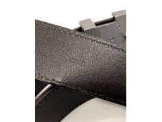 Cinturón LOUIS VUITTON Taiga Gris Cinturón LOUIS VUITTON Taiga Gris