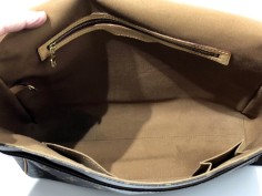 Messenger LOUIS VUITTON  Abesse