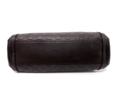 Bolso GUCCI modelo “SCARLETT MM” Bolso GUCCI modelo “SCARLETT MM”