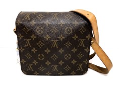 Bolso LOUIS VUITTON Mod. Cartouchiere