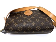 Bolso LOUIS VUITTON Mod. Cartouchiere