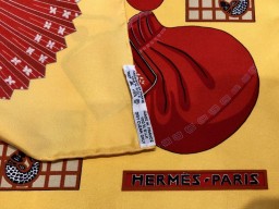 Pañuelo HERMÈS Kimono et Inros. 