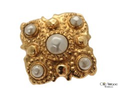 Broche CHANEL Nacar
