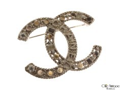 Broche CHANEL Logo