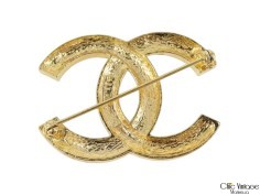 Broche CHANEL CC